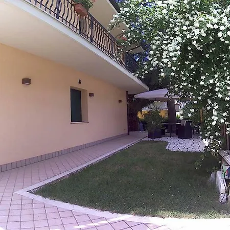 Apartment A Letto Nell'arte 2 Ascoli Piceno